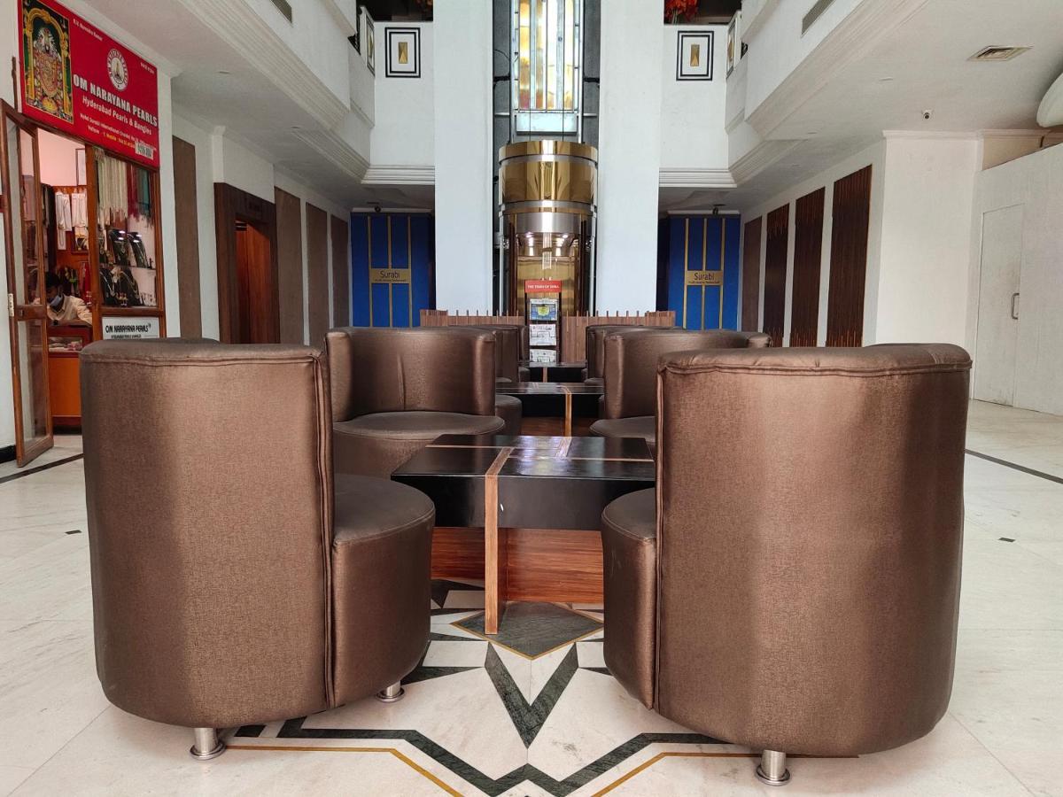 Zip By Spree Hotels Surabi International ฮอร์นีเบ็ชวา ภายนอก รูปภาพ