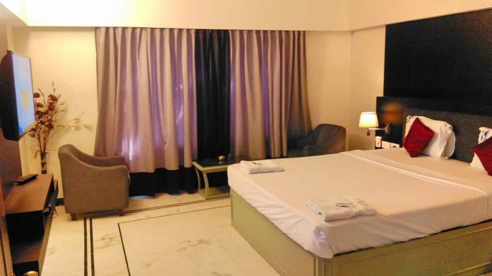Zip By Spree Hotels Surabi International ฮอร์นีเบ็ชวา ภายนอก รูปภาพ